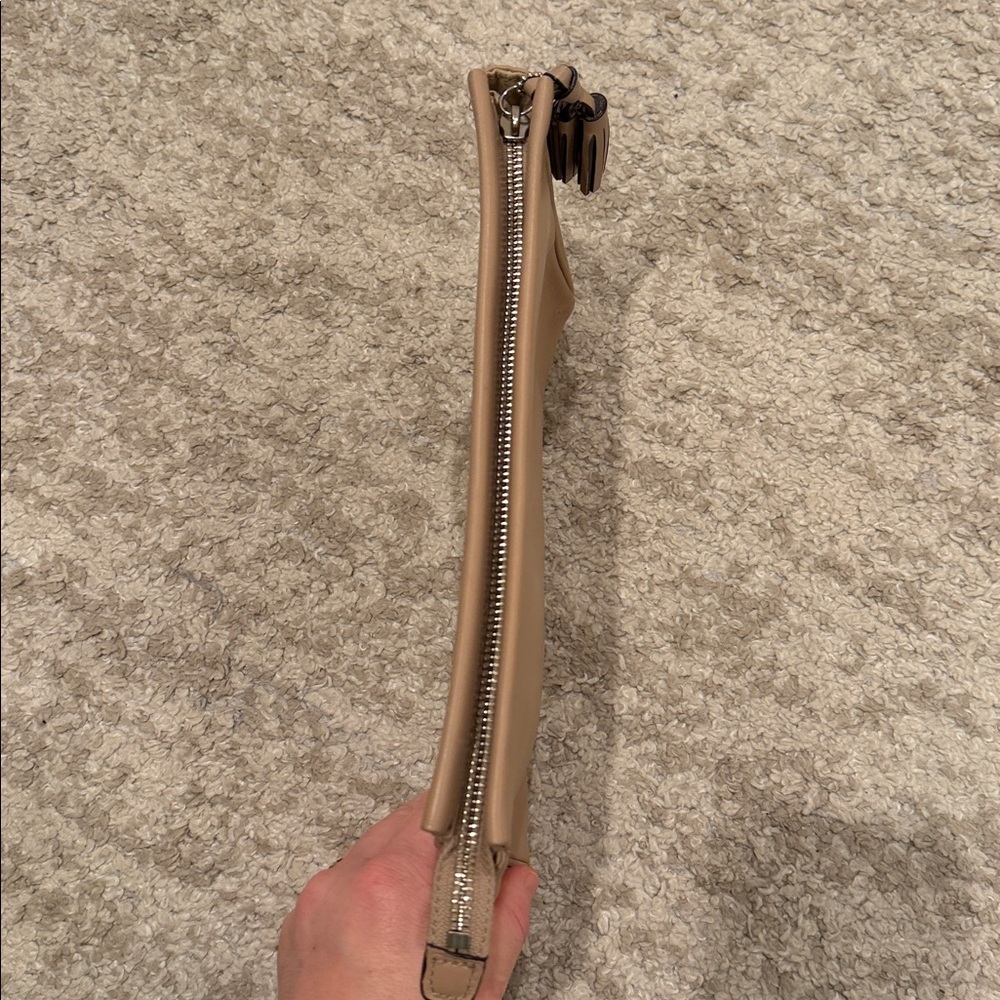 Coach Beige Clutch - Picture 10 of 15